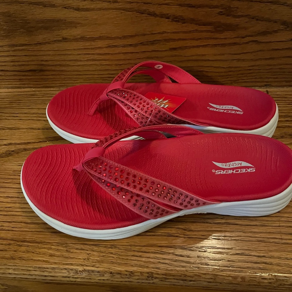 Skechers Archfit Pink Flip Flops with Rhinestone Embellished Straps - Picture 6 of 9